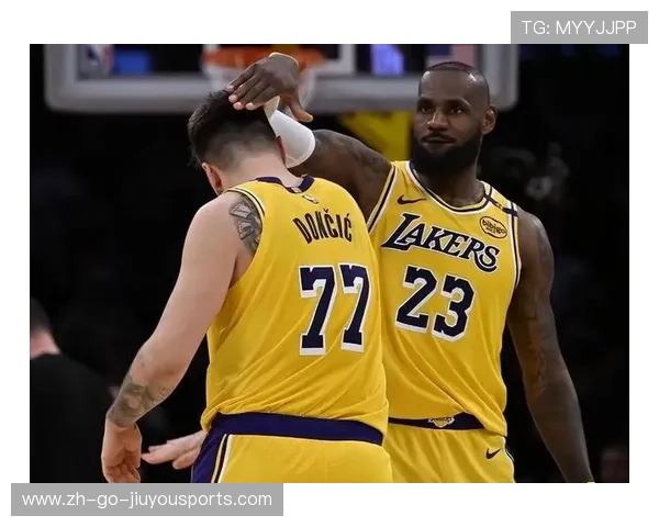 詹姆斯计划宣告失败？被湖人下放发展联盟 东契奇开心了，詹姆斯东决累坐地